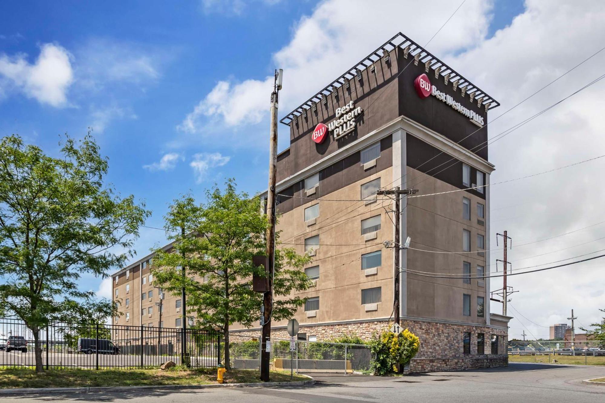 Best Western Plus Newark Airport West Exterior foto
