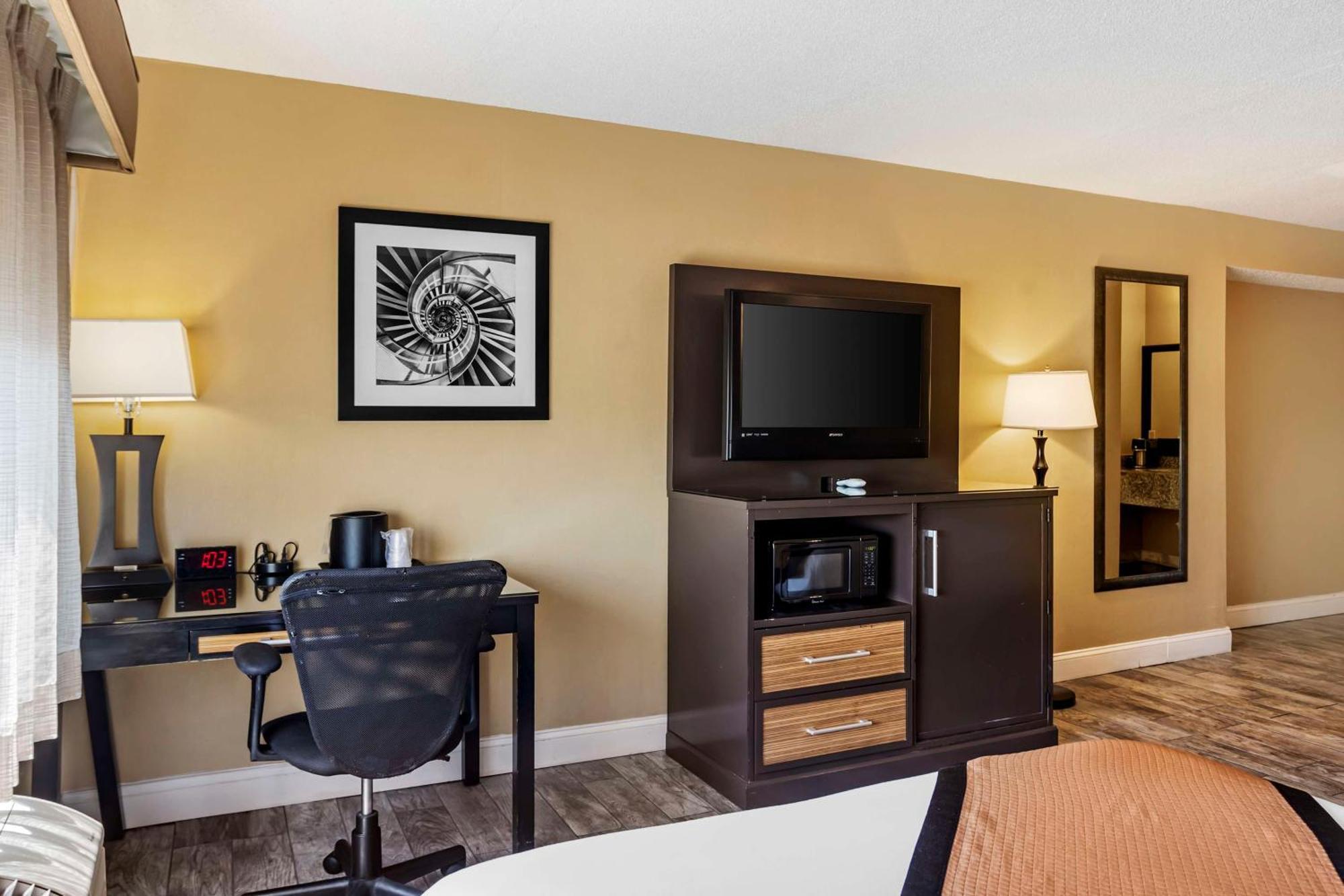 Best Western Plus Newark Airport West Exterior foto